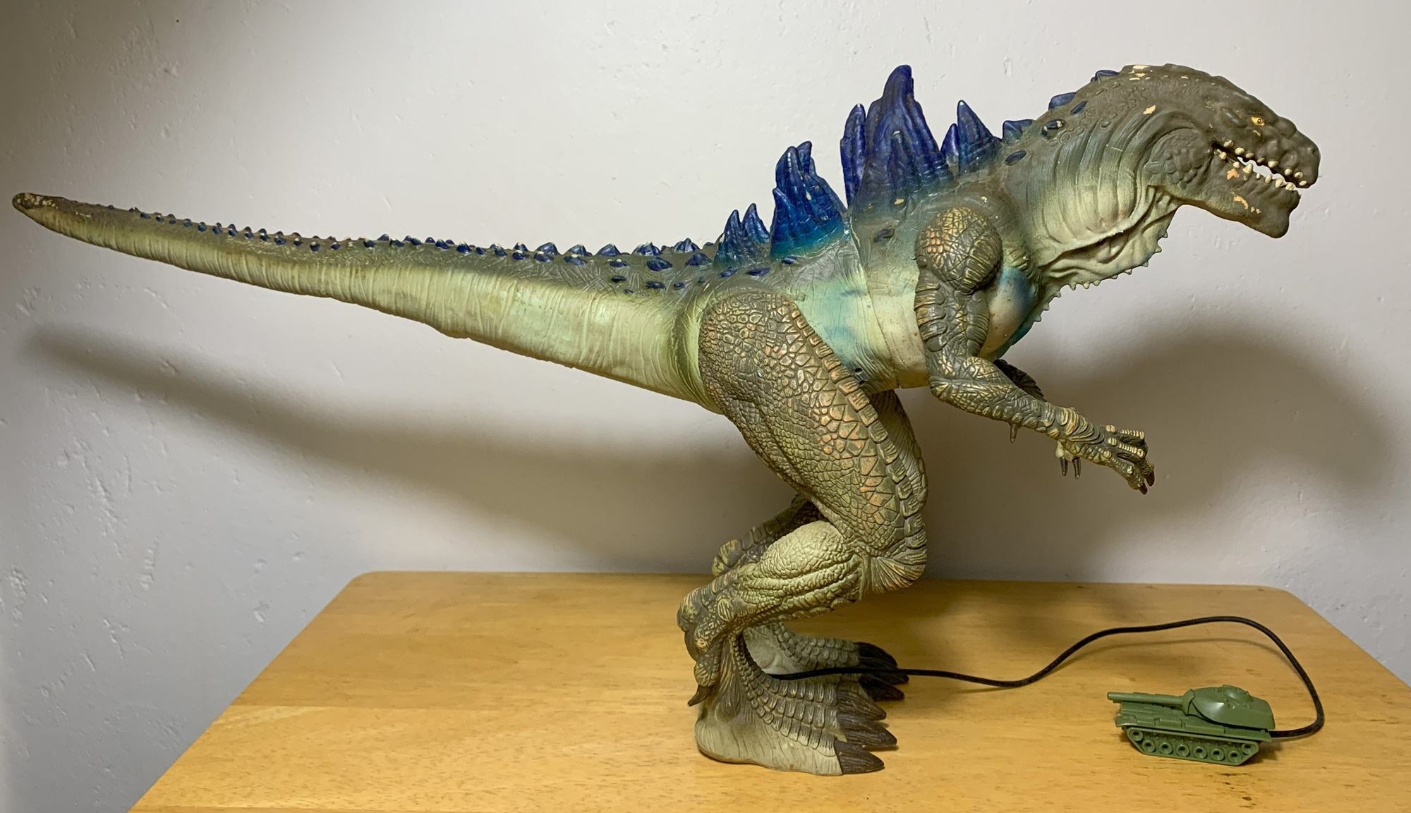 Godzilla (1998) (Electronic Rumble Roar ‘N Power Blast by Toy Biz Inc.)