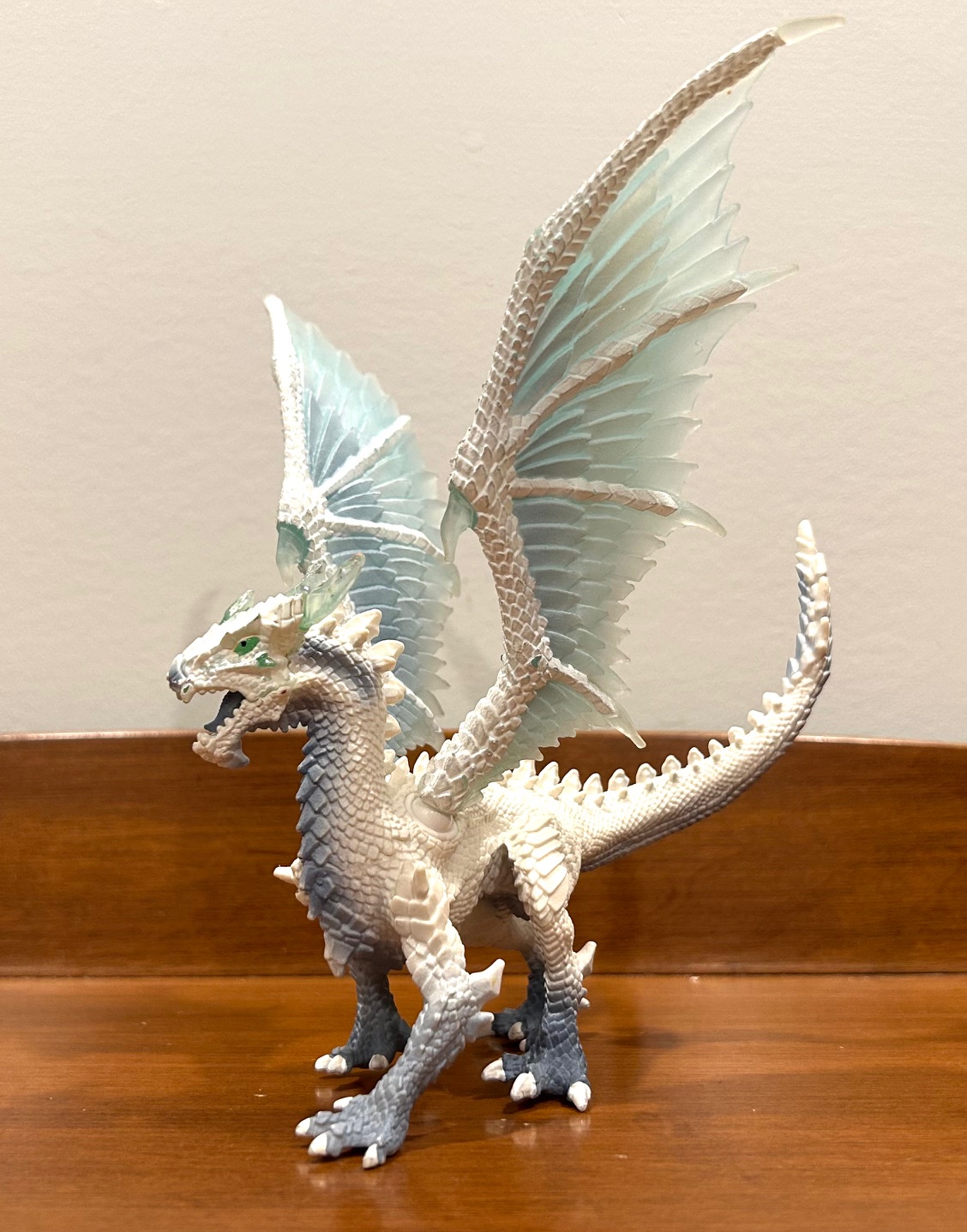 Ice Dragon (Eldrador by Schleich)